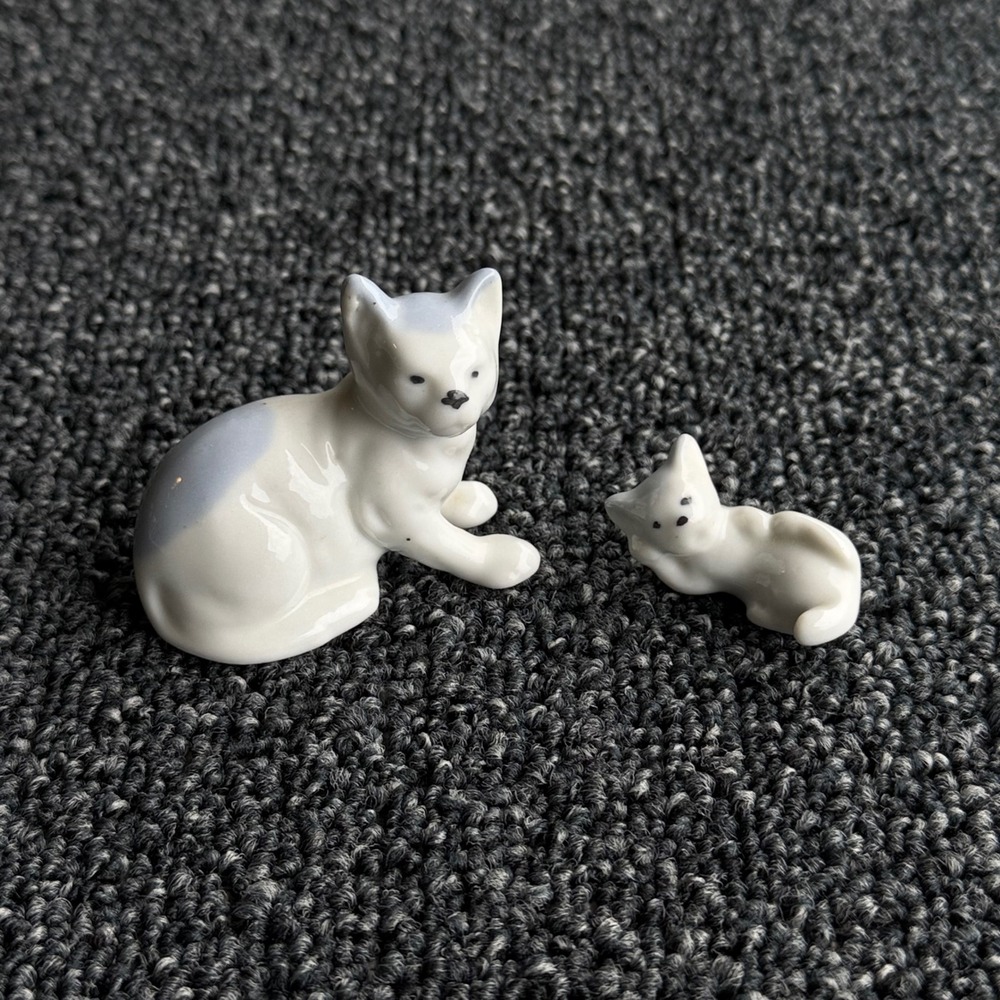 Vintage Miniature Porcelain Cat and Kitten Figurines White Blue Ceramic Set of 2